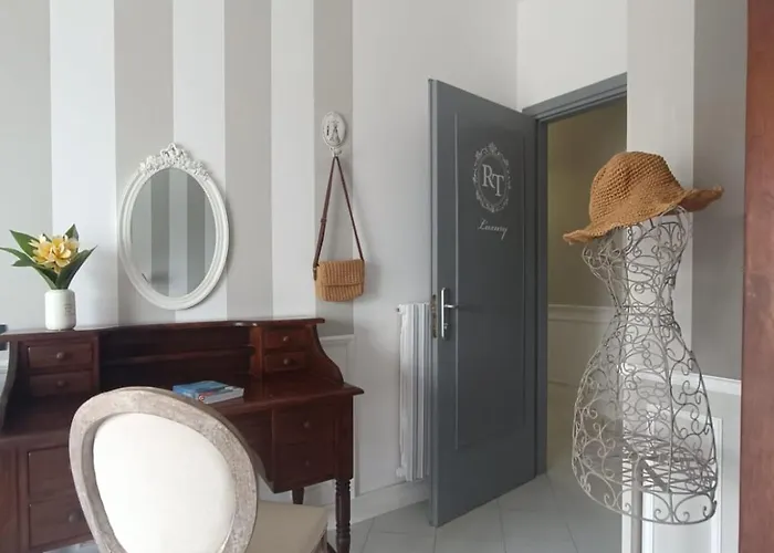 Alojamento de Acomodação e Pequeno-almoço Relais Tiare 4*